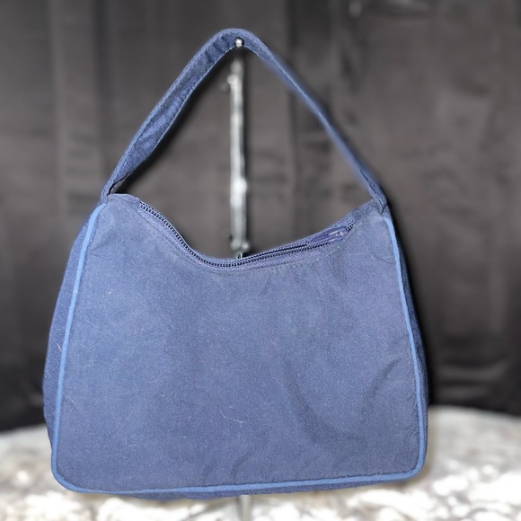 Vintage Reebok - Picture 2 of 2